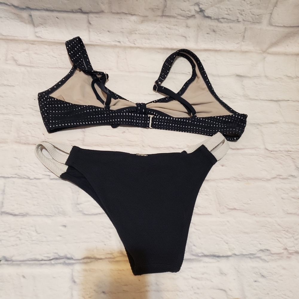 Abercrombie & Fitch Navy Bikini with White Cut Out - Picture 3 of 6